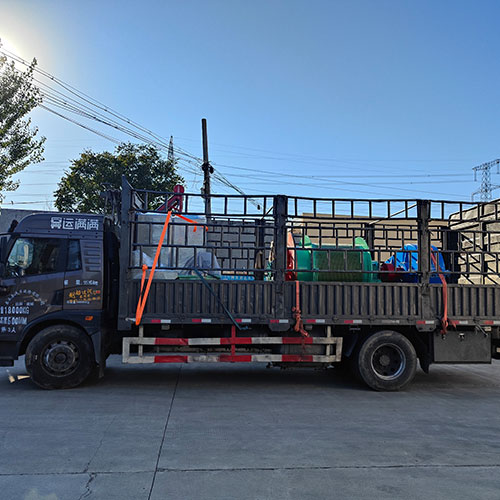 1.2米礦用提升絞車裝車發(fā)貨！