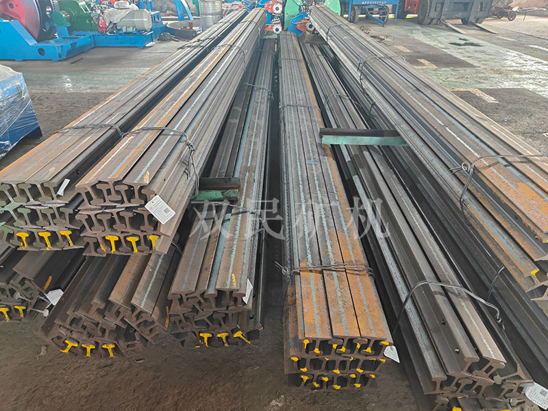 道軌、道夾板